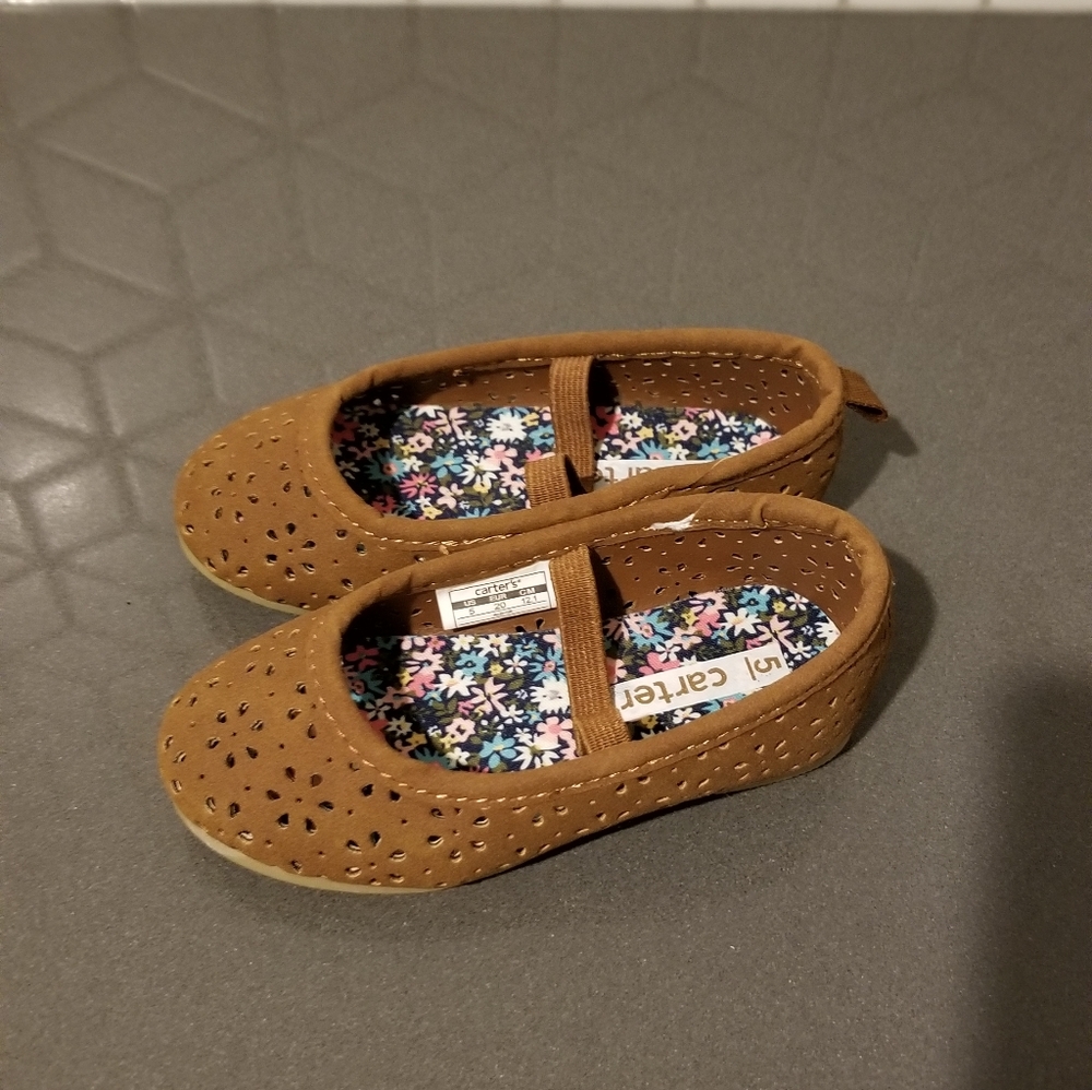 Carter's toddler shoes